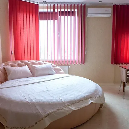 Chudo Ostrov Apartment *